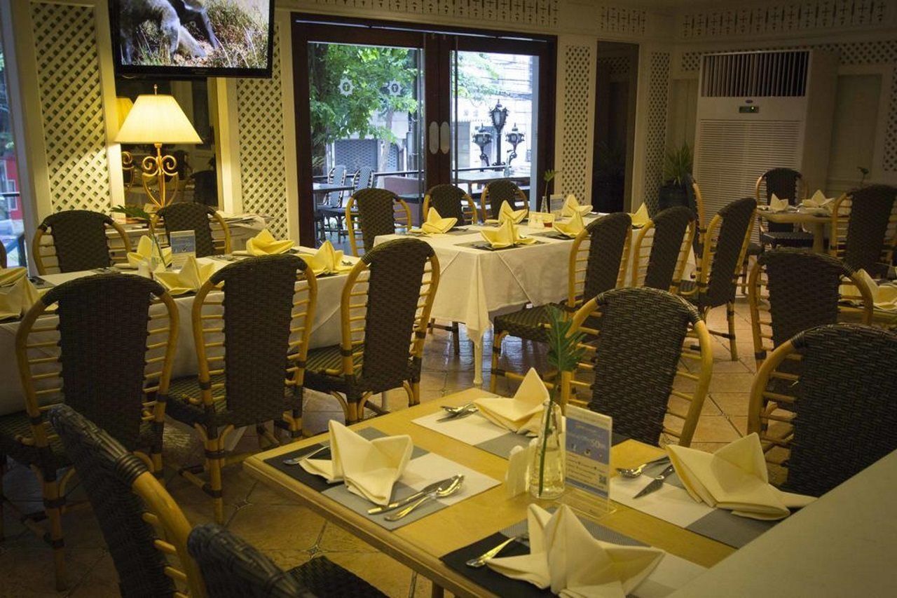 Khách sạn The Tawana 4*